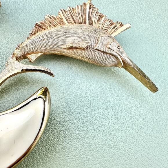 Vintage Sea Life Brooch Lot Starfish Swordfish Crab Shell Clip Rhinestone Enamel - Picture 3 of 5